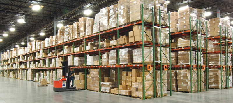 Pallet rack aisles in a distribution warehouse